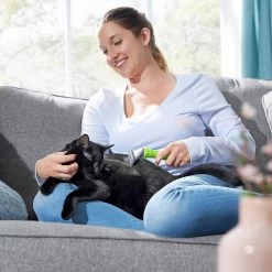 Frisco Deshedding Dog & Cat Brush -Cat Dog Supply Store 206892 PT7. AC SS1800 V1600915915