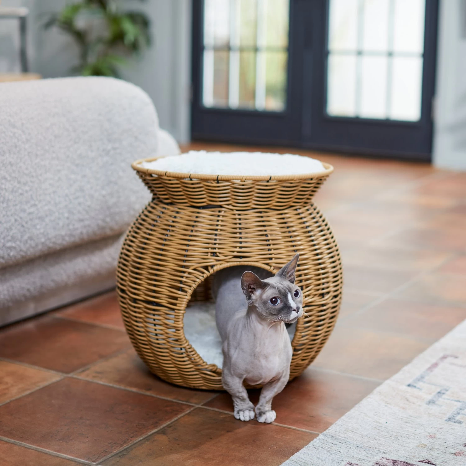 Frisco Round Wicker Cat Condo With Top Perch 1 Frisco Round Wicker Cat Condo With Top Perch